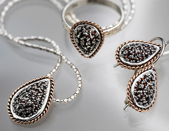 Caviar Collection | 925 Sterling Silver & 9K Gold Jewelry set with Garnet