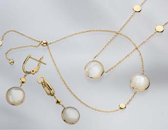 Mother of Pearl Collection | 14K Gold and Pearl Jewelry