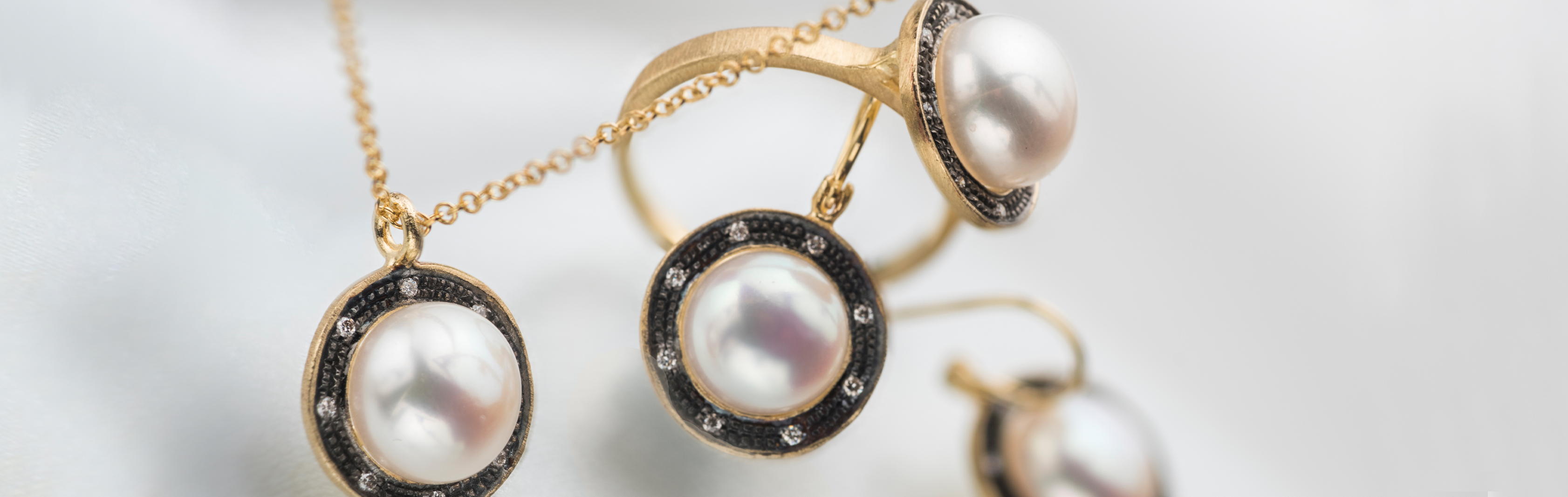 Eclipse Collection | 14K Gold Rhodium Finished Jewelry with Pearls and Diamonds