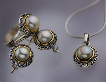 Full Moon Collection | 925 Sterling Silver & 9K Gold Jewelry with Pearl and Zircons