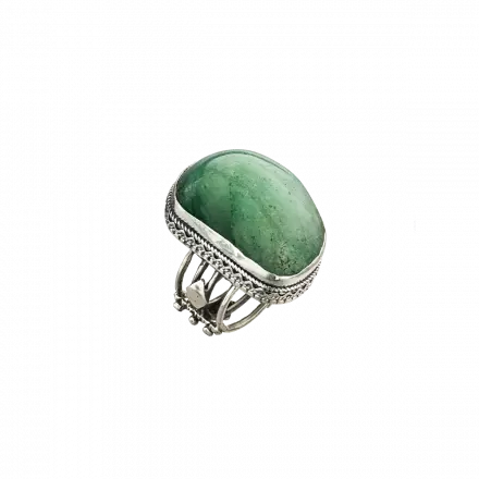 Wide Silver Filigree Ring mounted with stunning Aventurine stone