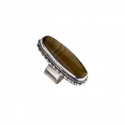 Wide Oval Silver Ring set with uniquely beautiful Agate Stone surrounded by decorative spot design