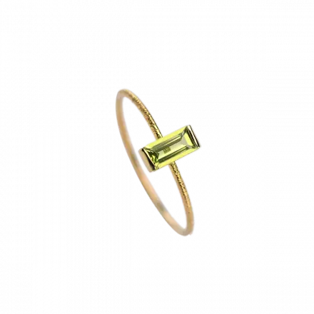 14K Gold Vertical Big Peridot Rectangle Inspire Ring