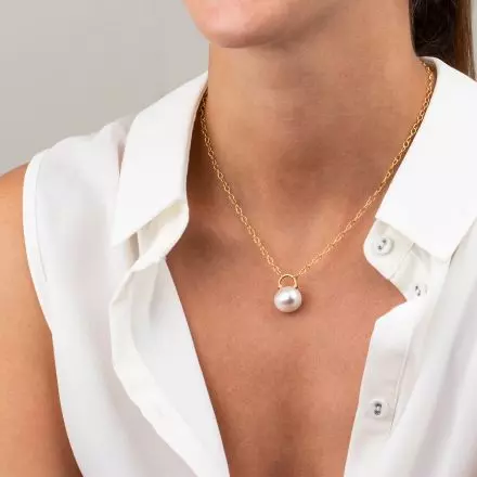 14K Gold ″Lock″ Necklace with Wild Pearl