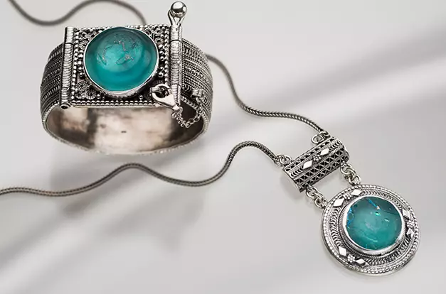 Roman Glass Jewelry