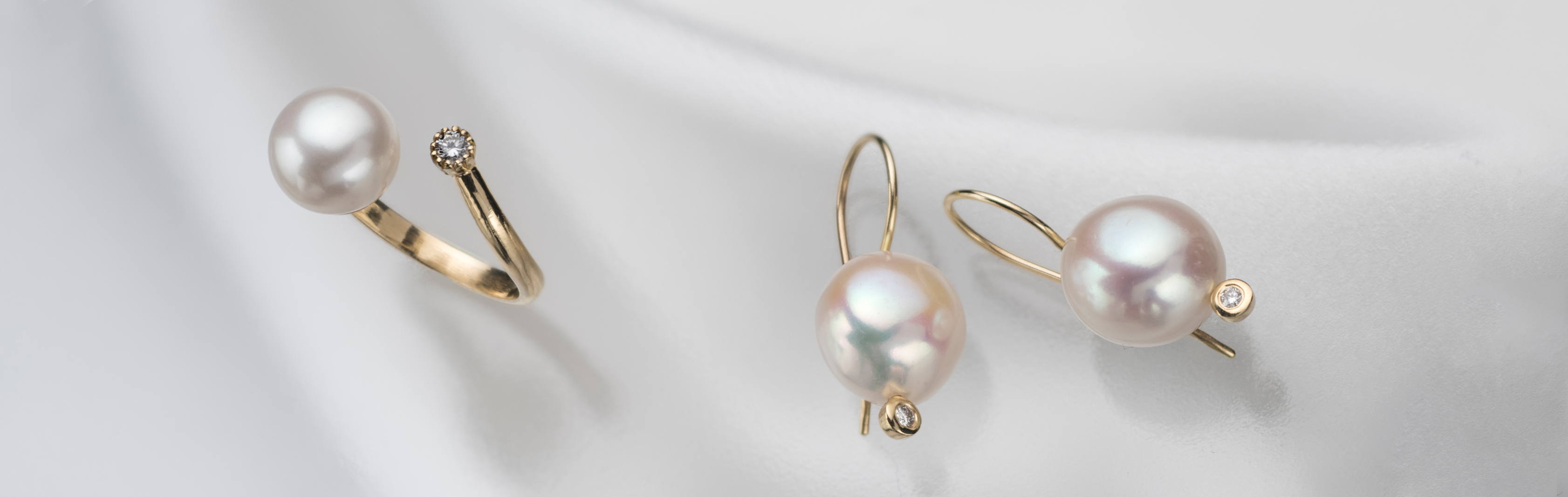 Venus Collection | 14K Gold Jewelry with Pearls and Diamonds